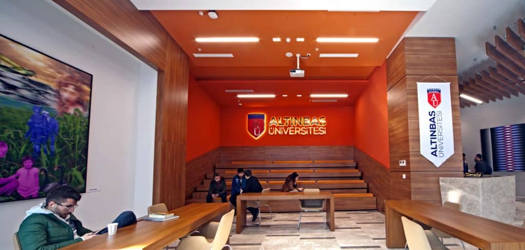 جامعة ألتن باش اسطنبول