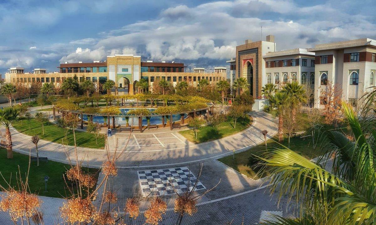 جامعة أنطاليا بيليم