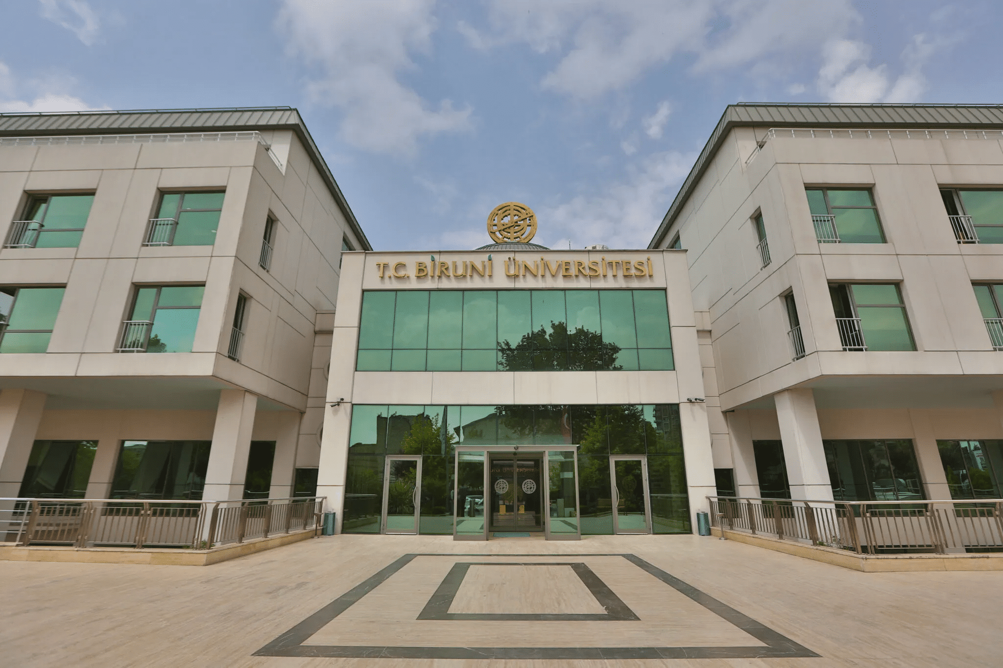 جامعة البيروني في تركيا