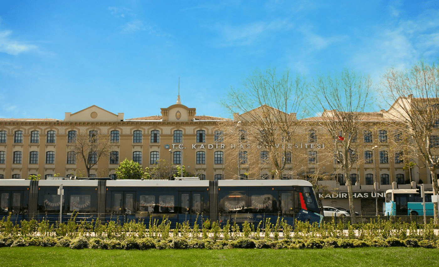 جامعة قادر هاس